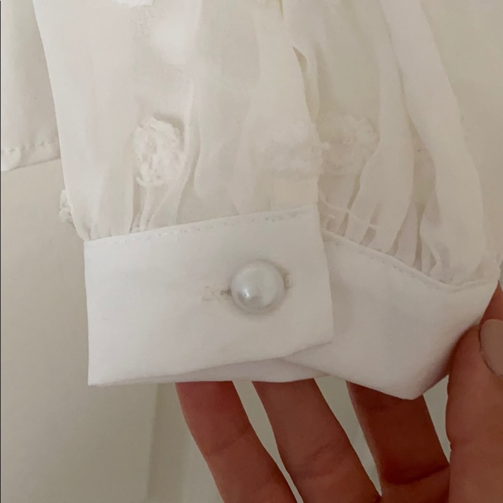 Statement sleeve top! - Picture 7 of 7